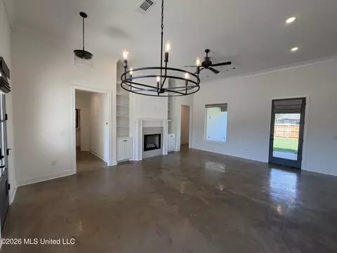 Living - 303 Tremont Dr, Florence, MS 39073 photo 2 of 6