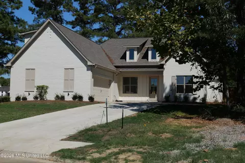 102 Harbor View Dr, Madison, MS 39110
