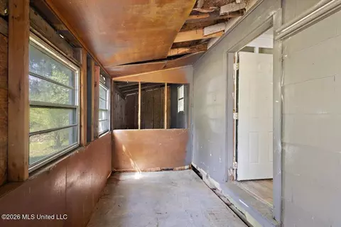 Entry Way - 1446 Lakeview Ave, Jackson, MS 39212 photo 1 of 1