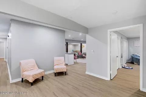 Entry Way - 1435 Kimwood Dr, Jackson, MS 39211 photo 2 of 2