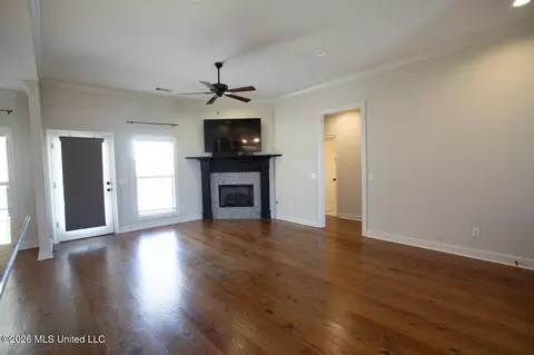 Living - 104 Woodscape Dr, Canton, MS 39046 photo 3 of 4