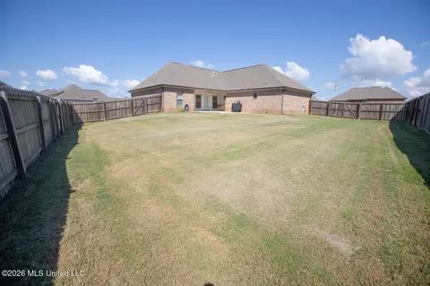 Exterior - 104 Woodscape Dr, Canton, MS 39046 photo 7 of 9
