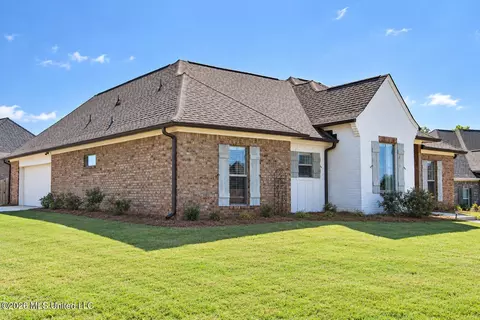 Exterior - 104 Woodscape Dr, Canton, MS 39046 photo 3 of 9
