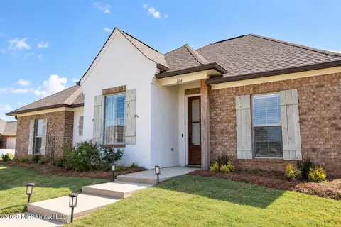 Exterior - 104 Woodscape Dr, Canton, MS 39046 photo 2 of 9