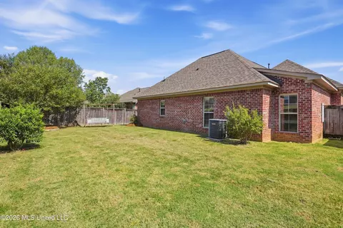 Exterior - 135 Martinique Dr, Madison, MS 39110 photo 7 of 7