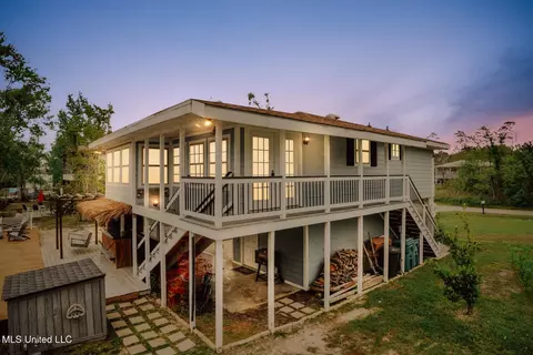 50 Fiber St, Bay Saint Louis, MS 39520