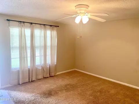 Living - 1154 W Border Ave, Wiggins, MS 39577 photo 1 of 2