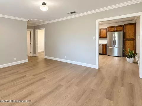 Living - 138 Shepard Cir, Lucedale, MS 39452 photo 5 of 10
