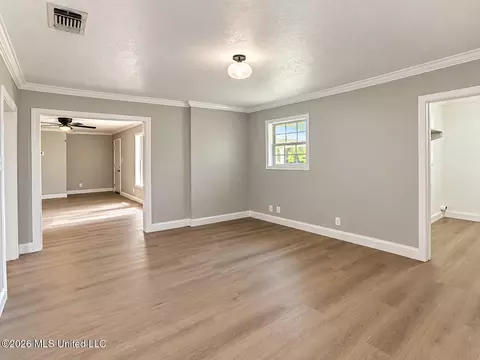 Living - 138 Shepard Cir, Lucedale, MS 39452 photo 8 of 10