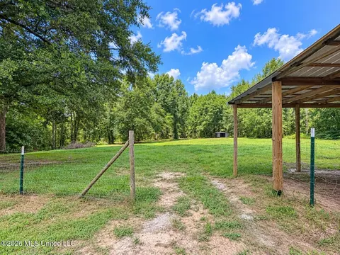 Exterior - 138 Shepard Cir, Lucedale, MS 39452 photo 6 of 9