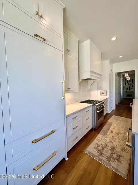 Kitchen - 133 Commonwealth Dr, Madison, MS 39110 photo 3 of 4