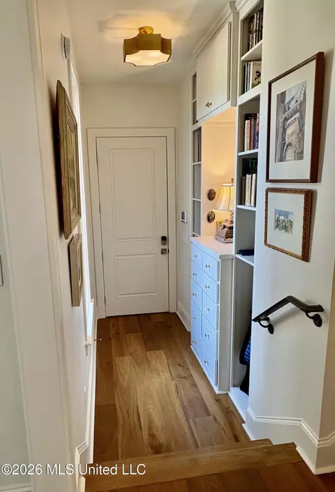 Entry Way - 133 Commonwealth Dr, Madison, MS 39110 photo 2 of 4