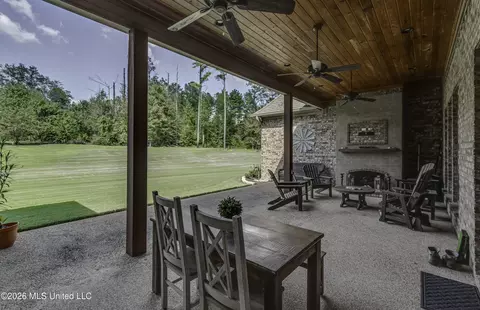 Exterior - 520 Viewpointe Way, Clinton, MS 39056 photo 18 of 20