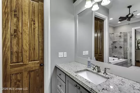 Bath - 520 Viewpointe Way, Clinton, MS 39056 photo 5 of 9