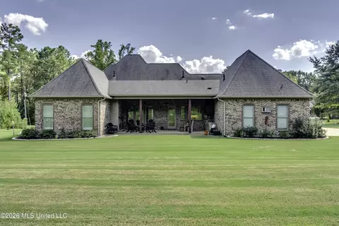 Exterior - 520 Viewpointe Way, Clinton, MS 39056 photo 14 of 20