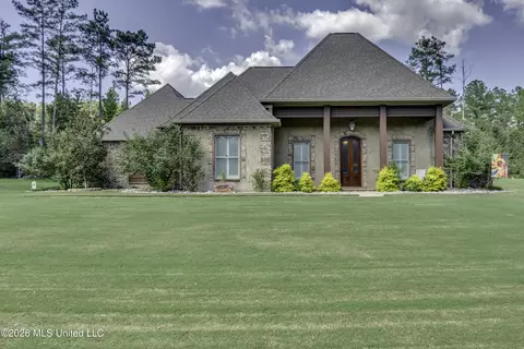 Exterior - 520 Viewpointe Way, Clinton, MS 39056 photo 6 of 20