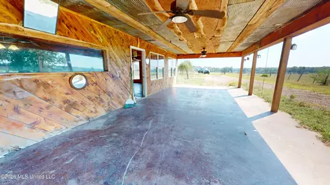 Exterior - 367 Dandridge Dr, Senatobia, MS 38668 photo 2 of 3