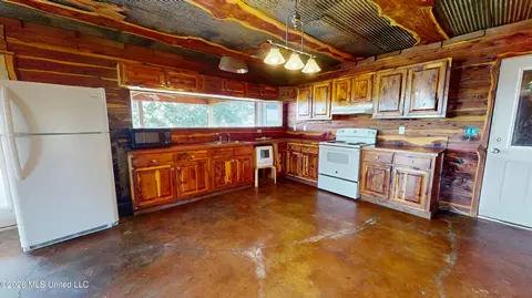 Kitchen - 367 Dandridge Dr, Senatobia, MS 38668 photo 1 of 1