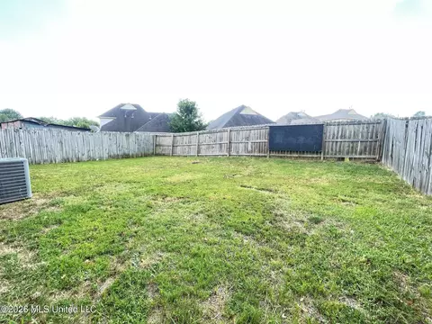 7185 Crape Myrtle Dr, Olive Branch, MS 38654 photo 10