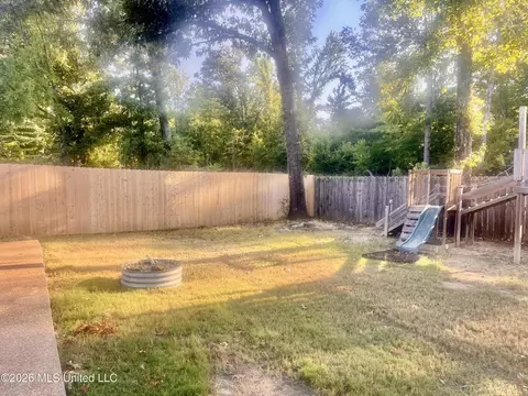 Exterior - 2160 Heritage Cv, Hernando, MS 38632 photo 3 of 3