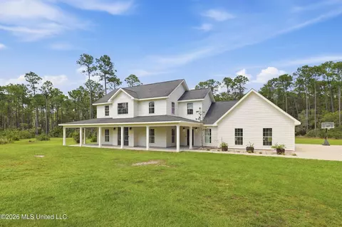 5110 Kiln Delisle Rd, Kiln, MS 39556
