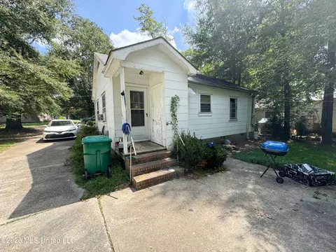 803 Robertson St, Brookhaven, MS 39601 photo 4