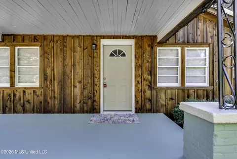 Exterior - 313 SE 5th Ave, Magee, MS 39111 photo 2 of 13