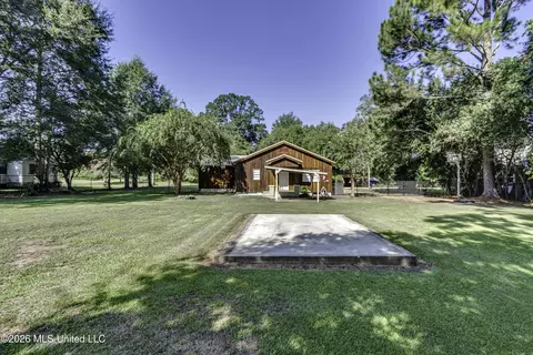 Exterior - 313 SE 5th Ave, Magee, MS 39111 photo 10 of 13