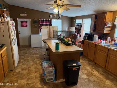 18276 Simmons Dr, Saucier, MS 39574 photo 3
