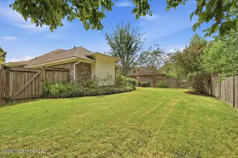Exterior - 141 Hampton Pl, Madison, MS 39110 photo 9 of 10