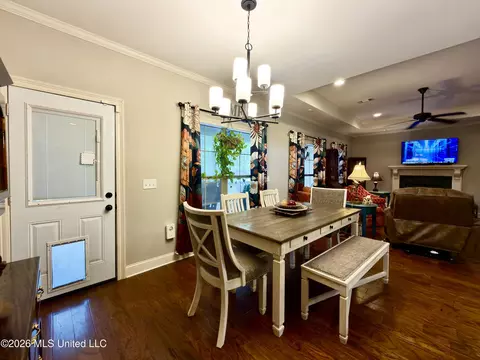 Dining - 126 Marion Dr, Clinton, MS 39056 photo 1 of 2