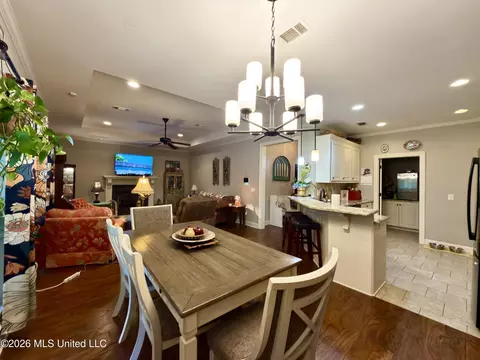 Dining - 126 Marion Dr, Clinton, MS 39056 photo 2 of 2