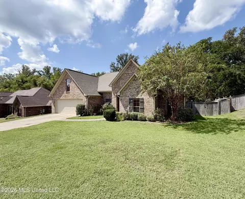 Exterior - 126 Marion Dr, Clinton, MS 39056 photo 4 of 8