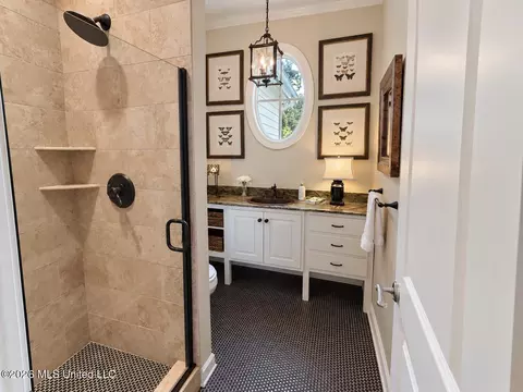 Bath - 7 Neill Cv, Dundee, MS 38626 photo 5 of 7
