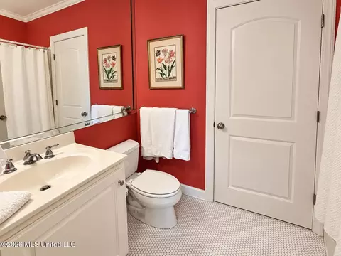 Bath - 7 Neill Cv, Dundee, MS 38626 photo 6 of 7