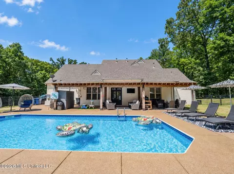 Exterior - 8502 Tulane Rd, Hernando, MS 38632 photo 8 of 13