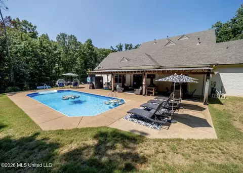 Exterior - 8502 Tulane Rd, Hernando, MS 38632 photo 10 of 13
