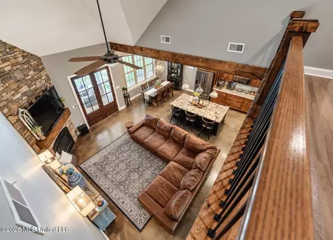 Entry Way - 8502 Tulane Rd, Hernando, MS 38632 photo 2 of 4