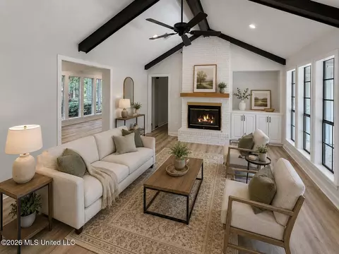 Living - 109 Park Ln, Brandon, MS 39047 photo 1 of 2