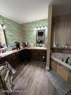 Entry Way - 2235 NW Ms Hwy 550, Wesson, MS 39191 photo 4 of 7