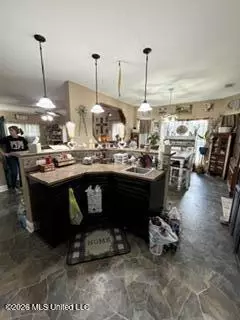 Entry Way - 2235 NW Ms Hwy 550, Wesson, MS 39191 photo 1 of 7