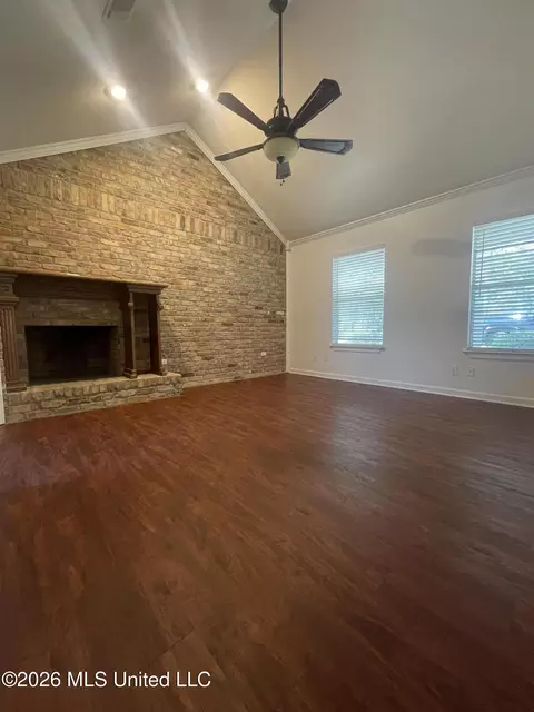 Living - 18356 Shaw Rd, Saucier, MS 39574 photo 4 of 5