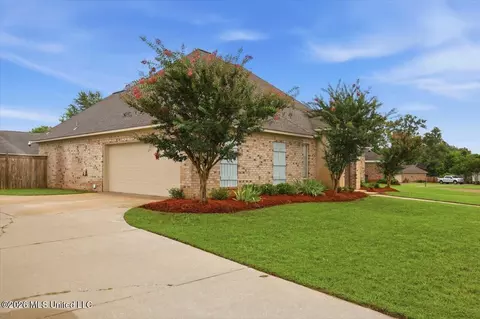 Exterior - 116 Bridge Walk Dr, Canton, MS 39046 photo 3 of 7