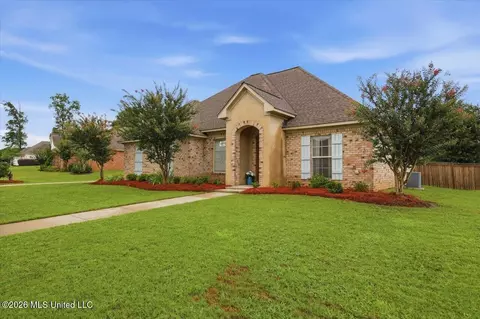 Exterior - 116 Bridge Walk Dr, Canton, MS 39046 photo 4 of 7