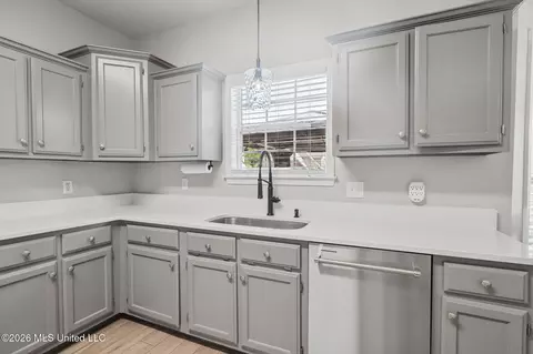 Kitchen - 3357 Shadow Moss Cv, Nesbit, MS 38651 photo 1 of 2