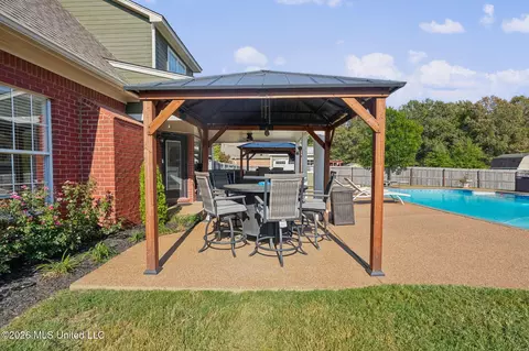 Exterior - 3357 Shadow Moss Cv, Nesbit, MS 38651 photo 5 of 9