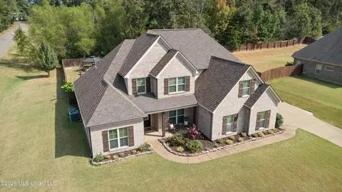 Exterior - 4558 Bakersfield Dr, Nesbit, MS 38651 photo 11 of 13