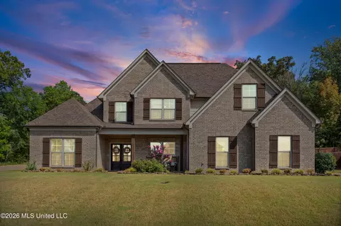 Exterior - 4558 Bakersfield Dr, Nesbit, MS 38651 photo 2 of 13