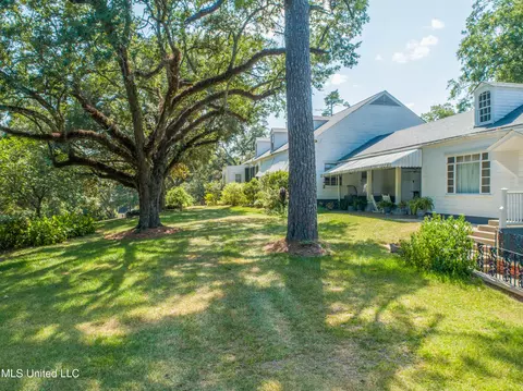 Exterior - 131 Winchester Rd, Natchez, MS 39120 photo 13 of 13
