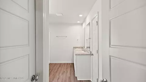 Entry Way - 784 Statesman Dr, Byram, MS 39272 photo 4 of 5